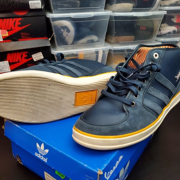 Adidas Vespa Mid's - Picture 2 of 4